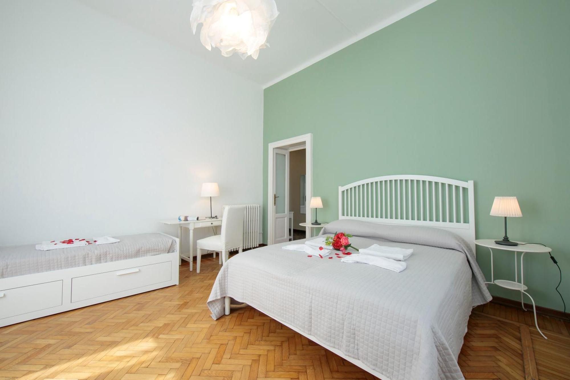 Residenza Oleandro Lake View Luino Center - Happy Rentals Bagian luar foto