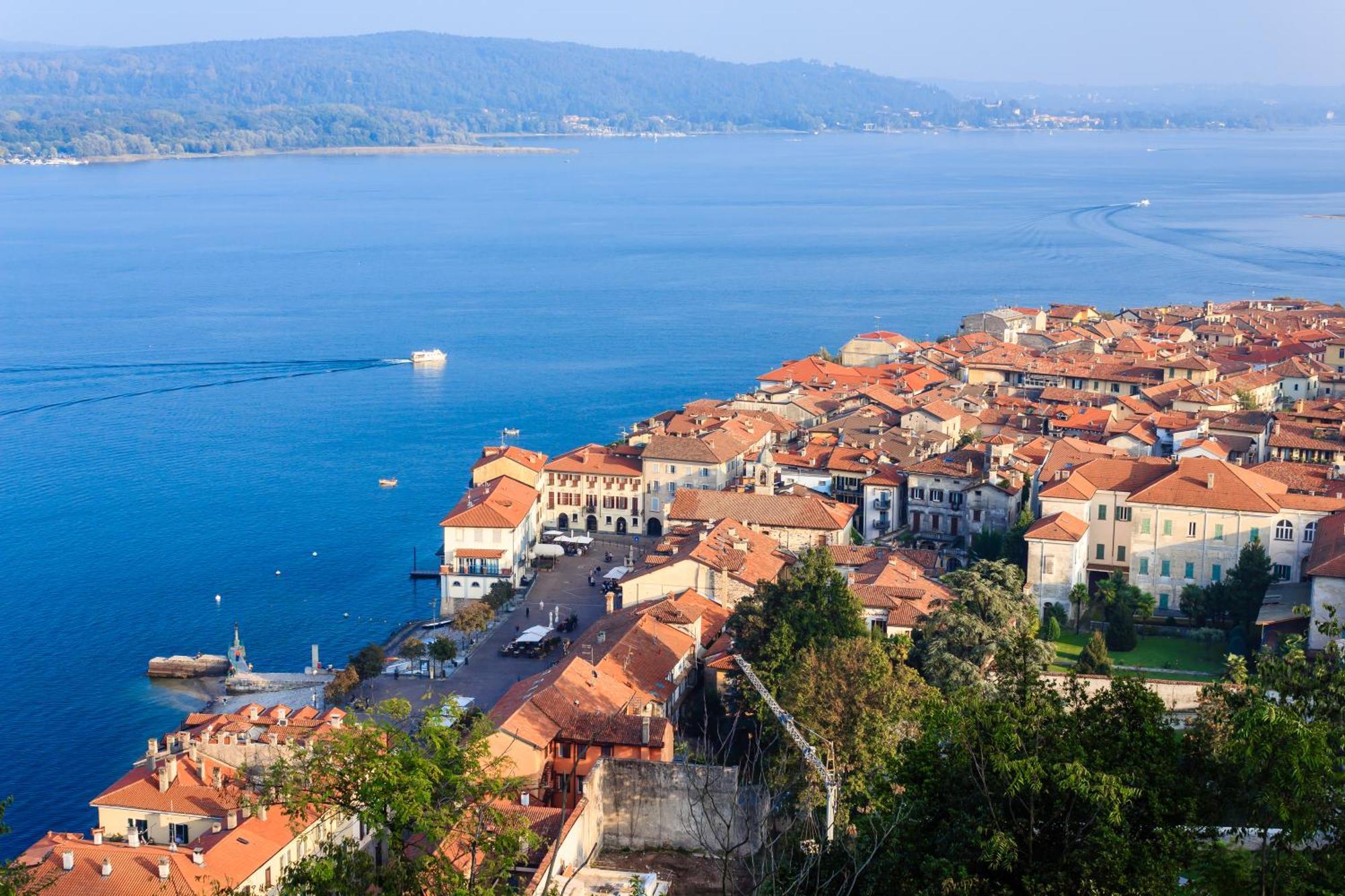 Residenza Oleandro Lake View Luino Center - Happy Rentals Bagian luar foto